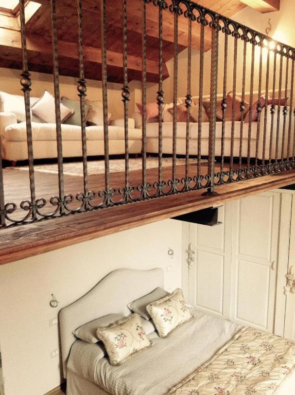 Bed&breakfast La Badia room 1